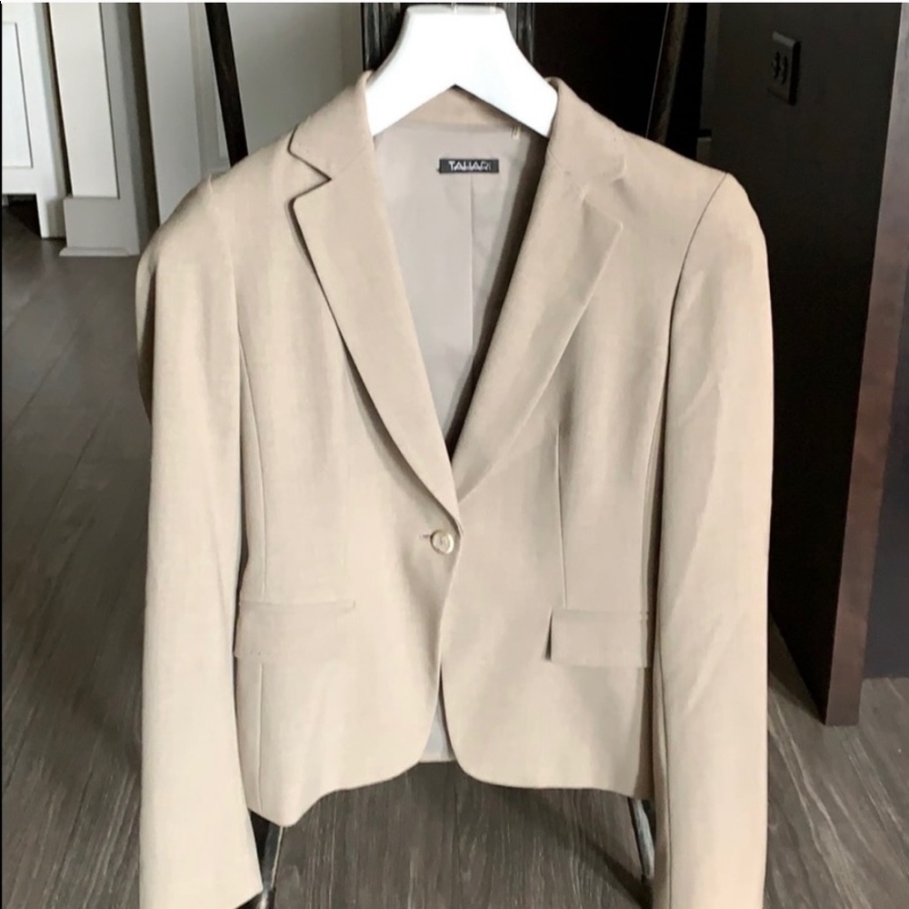 Tahari Blazer
